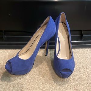 Enzo Angiolini Blue suede heels